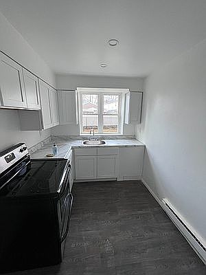 5th image of 12 Hillcrest Ave #12