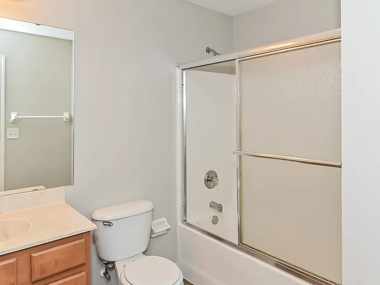 1798 Chatham Village Dr — Photo 14