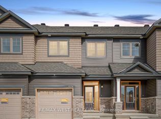1026 Kijik Cres, Ottawa, ON K1X0G9