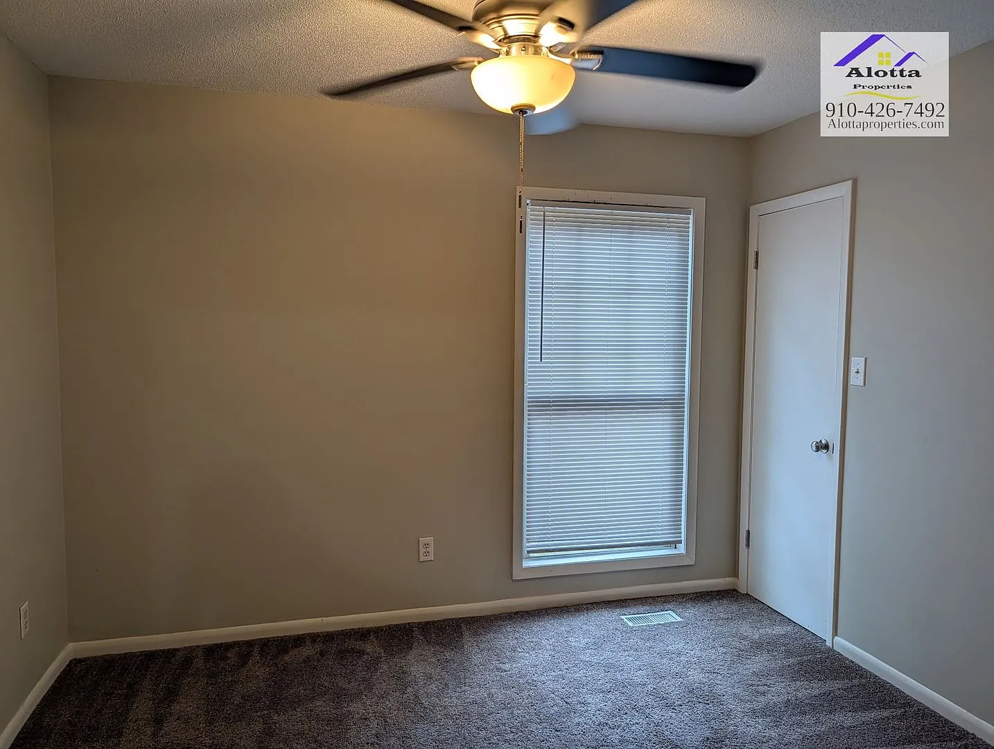 482 Corning Pl. — Photo 3