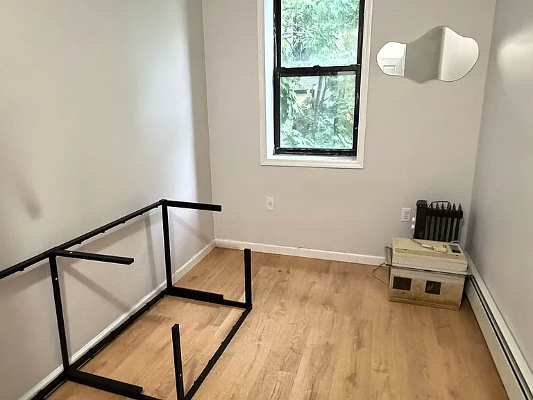 925 Marcy Ave #2 — Photo 11