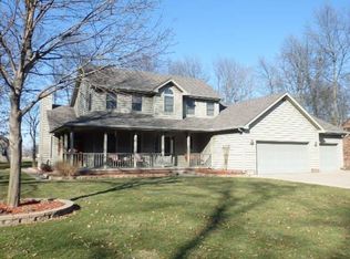 607 Eastwood Dr, Kouts, IN