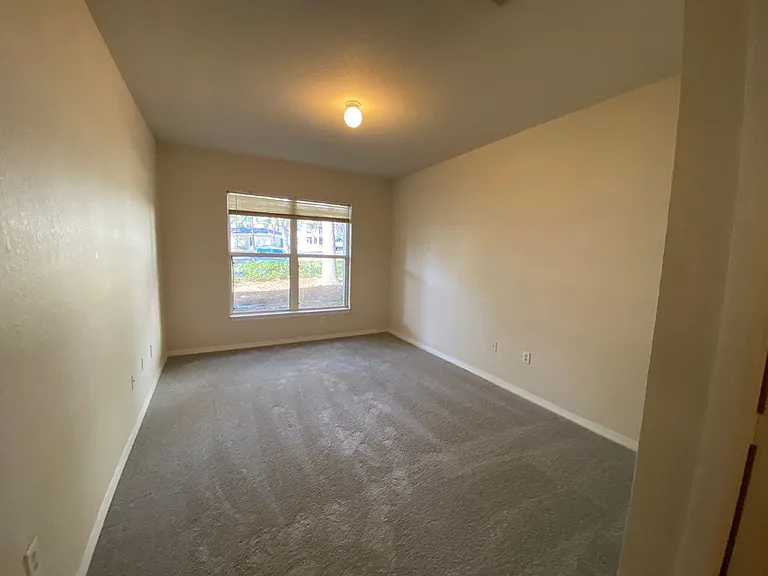 8009 Hemingway Cir — Photo 14