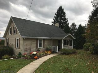 940 Brush Mountain Rd, Hollidaysburg, PA 16648