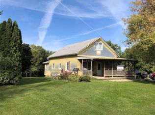 3308 56th St, Center Point, IA 52213