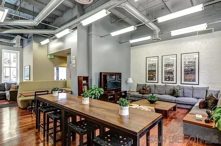 1431 Pacific Hwy #610 — Photo 24
