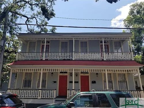 213 E 33rd St Photo 1