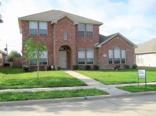 2222 Thoroughbred Dr, Lancaster, TX 75146