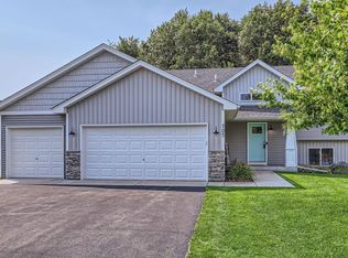 707 Brookview Ln SE, Isanti, MN 55040