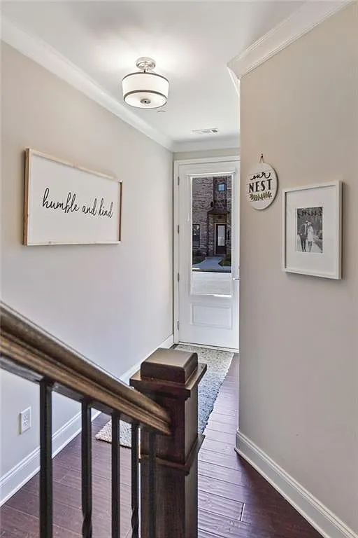 4 bed, 3.5 bath, 3081 sqft, $3,700 — Photo 3