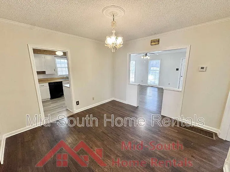 135 Greer St — Photo 8
