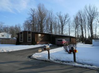 34 Butternut Dr, Oswego, NY 13126