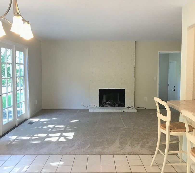 1st image of 562 Este Madera Dr