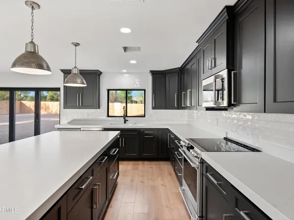 2633 N 80TH Street, Mesa, AZ 85207