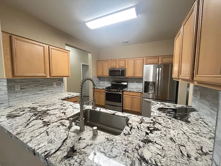 673 Peachy Canyon Cir #103 — Photo 11