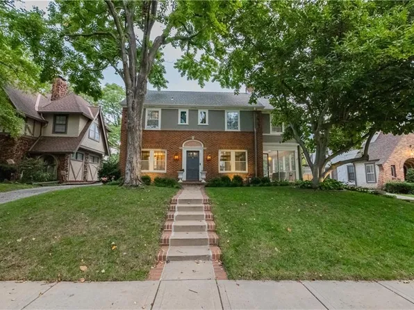 644 W 69th Ter, Kansas City, MO 64113