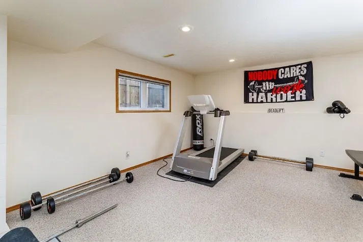 9 Parson Dr — Photo 13
