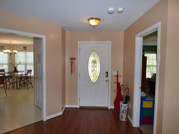 2nd image of 3904 Mountainridge Dr
