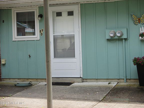 2nd image of 89D Dorchester Dr