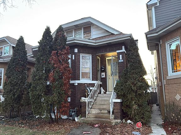 2nd image of 1426 Wisconsin Ave