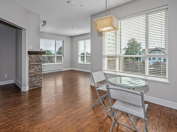 3rd image of 3192 Gladwin Rd #303
