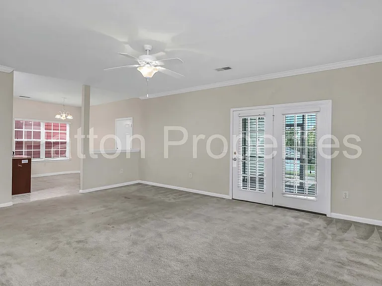 429 S Pickens St — Photo 8