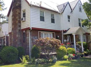 16820 Grand Central Pkwy, Jamaica, NY 11432