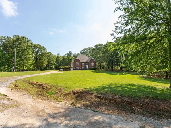 250 Jeter Rd, Talladega, AL 35160
