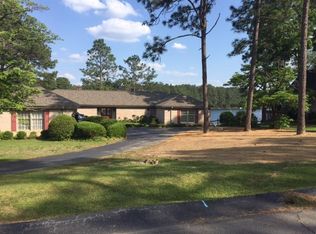 208 Pine Ridge Dr, Whispering Pines, NC 28327