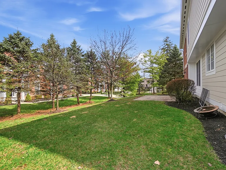 7822 Remington Rd — Photo 52