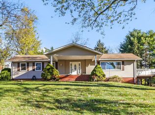 1308 N Howell Dr, Newark, OH 43055