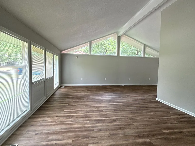 925 Norris St — Photo 18