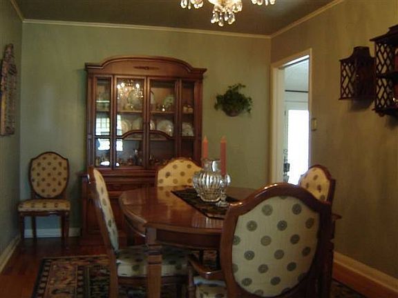 5th image of 4601 Lakeshore Dr
