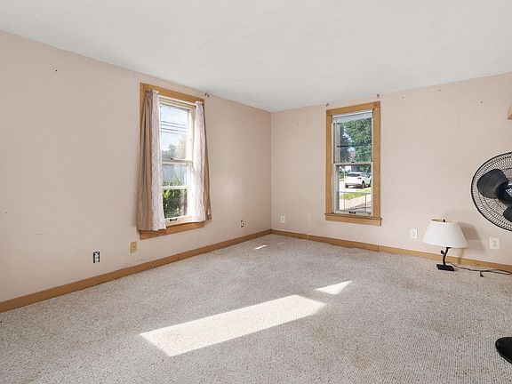 5th image of 339 Taylor St