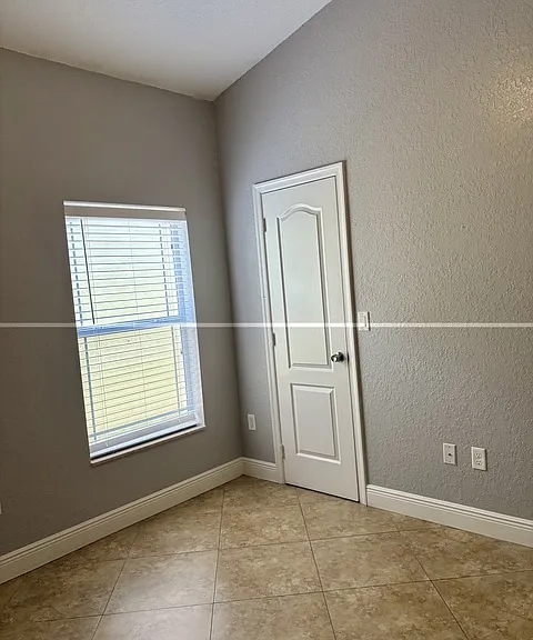 3125 Shelby Way — Photo 10