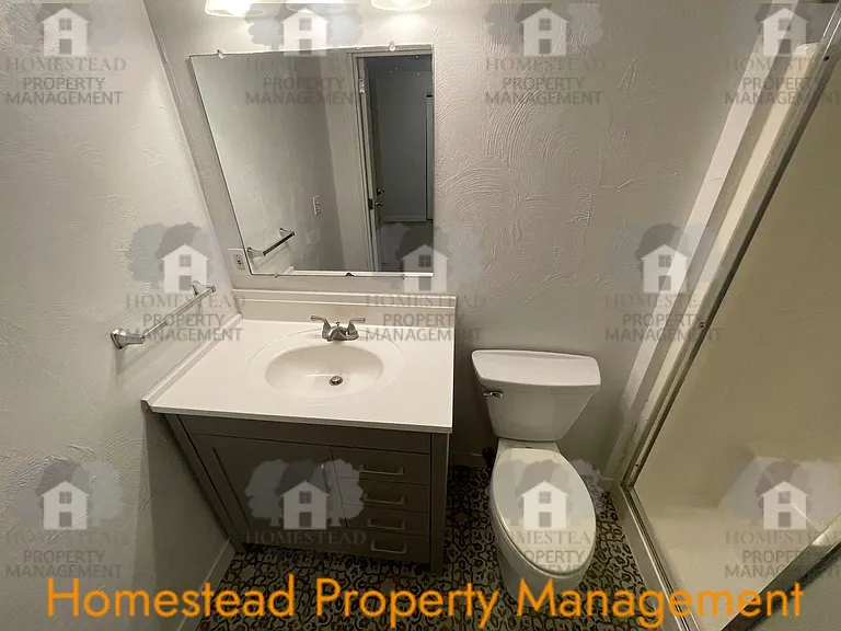 130 Cottonwood Ct — Photo 17