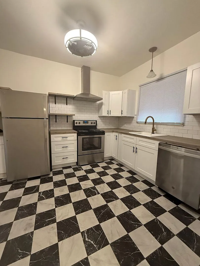 Molina Property — Photo 2