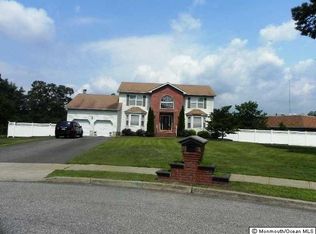 33 Stollman St, Bayville, NJ 08721