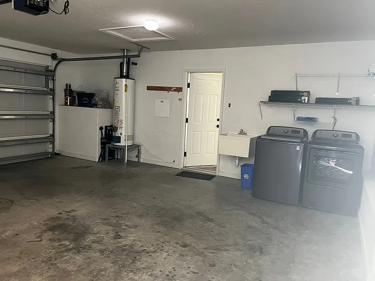 129 Pella Ln — Photo 25