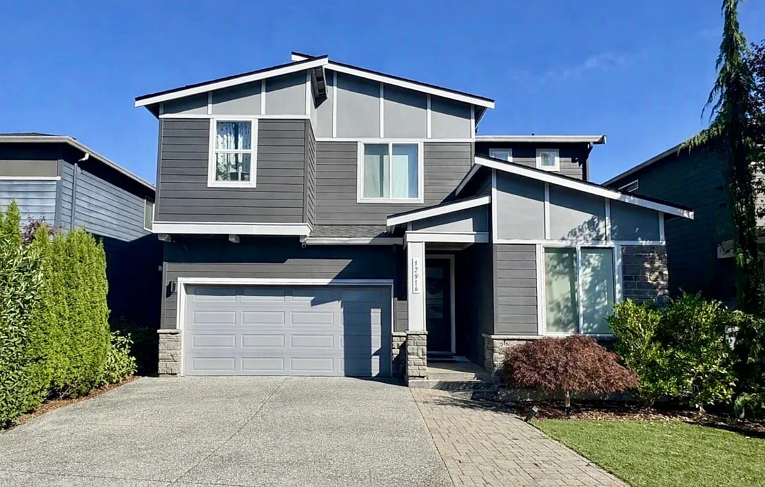 5 bed, 2710 sqft, $5,980 — Photo 1