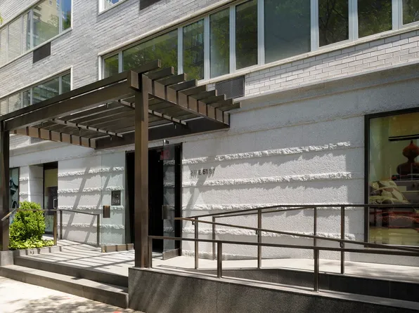 211 East 51st Street