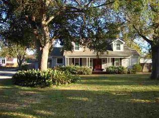 5840 Monroe Blvd, Groves, TX 77619