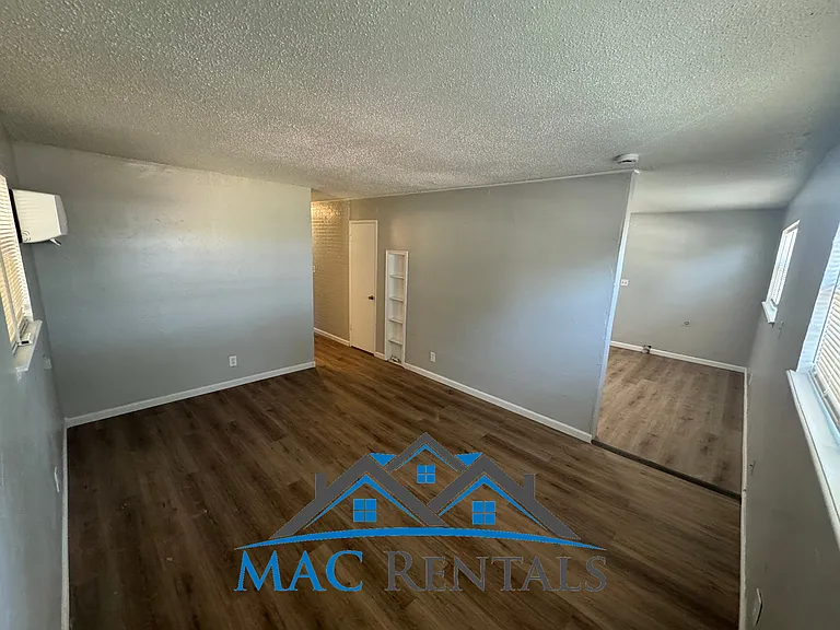 6500 S Kelley Ave — Photo 2