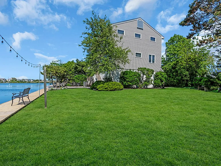127 Trenton Ave — Photo 28