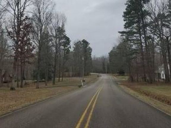 Exterior Neighborhood (street photo)