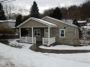 182 Penn Manor Rd, Irwin, PA 15642