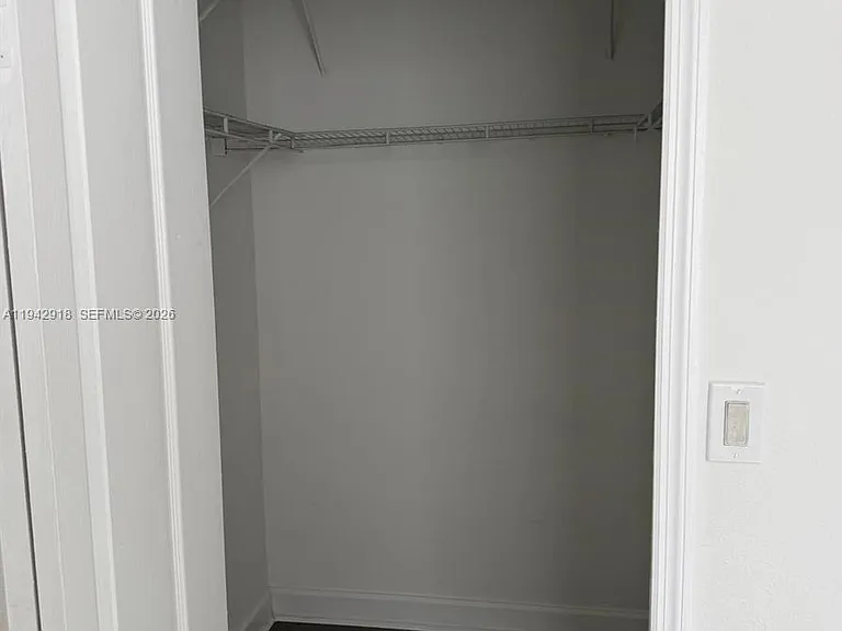 1656 SE 29th Ct #100 — Photo 3
