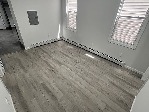 5th image of 611 Magnolia Ave Floor 2