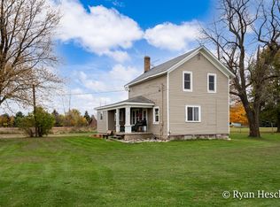 955 W Peck Lake Rd, Ionia, MI 48846