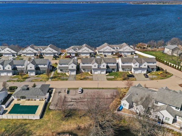 919 Bay St UNIT 106, Fall River, MA 02724